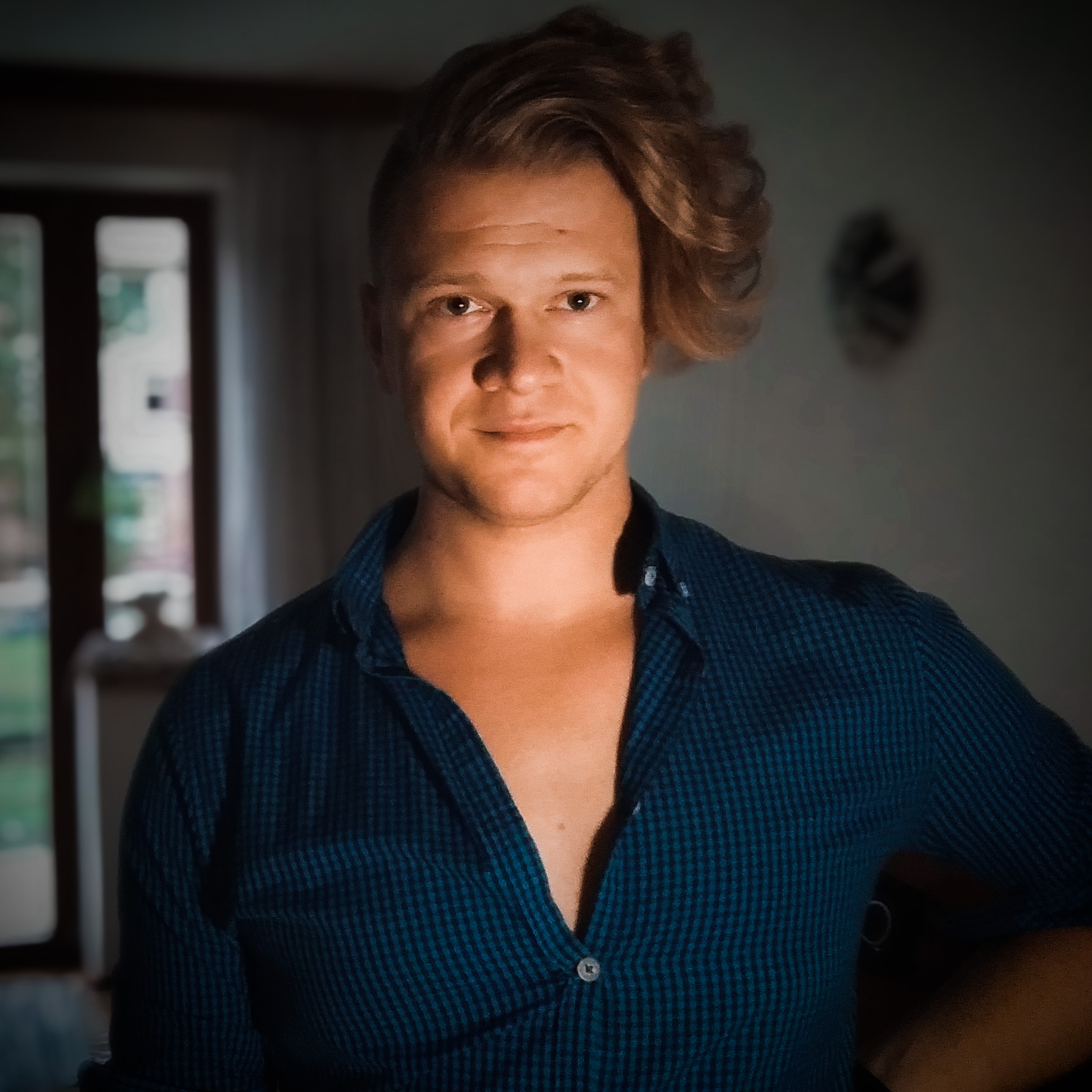 IMG_20181027_161545_vignette_charm_4 Viktor